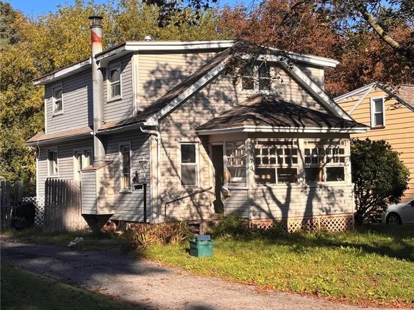 175 Willowbrook Rd, Rochester, NY 14616