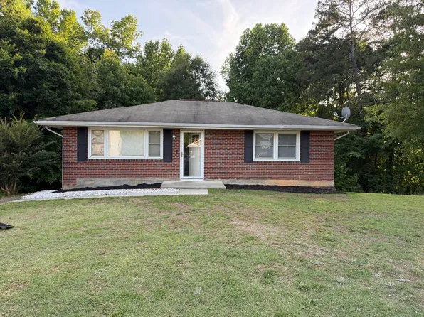121 Hopkins St, Danville, VA 24541