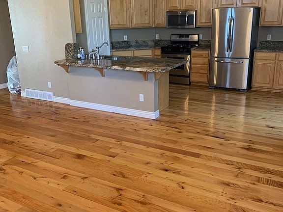 4th image of 9324 S Avignon Pl