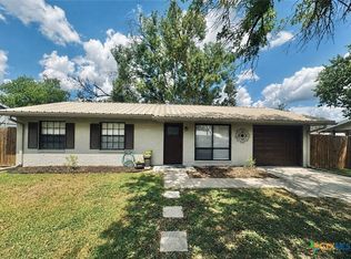 308 W Clayton St, Cuero, TX 77954