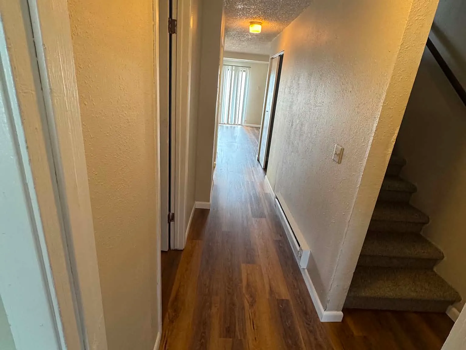 3 bed, 1263 sqft, $1,700 — Photo 1