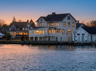 260 Ocean Avenue, Amityville, NY 11701