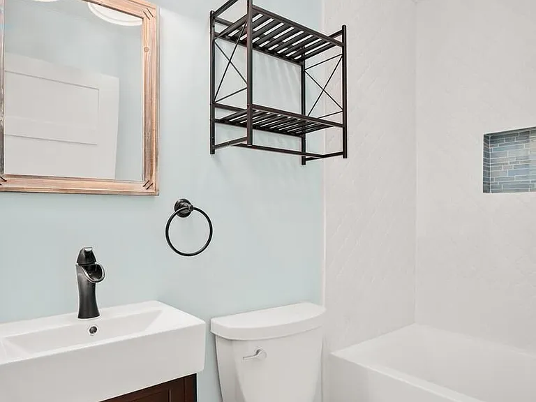 2112B Sanborn Dr — Photo 18