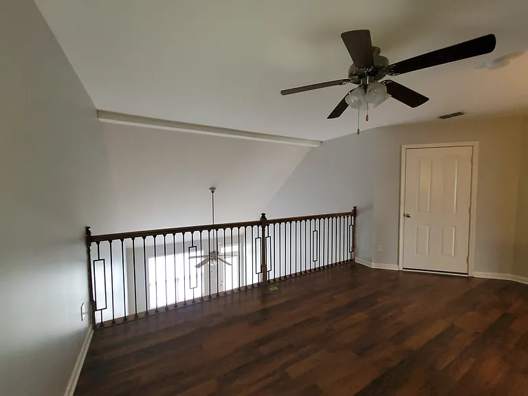 545 Griffin Cir — Photo 20