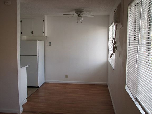 4th image of 15 Royale Ave #4