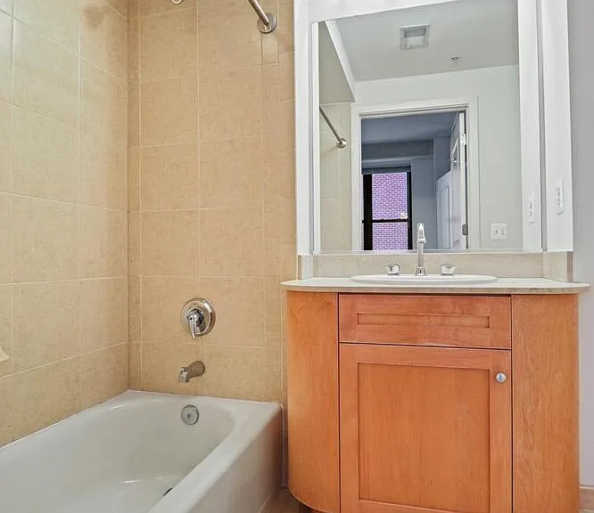 1440 Church St NW #305 — Photo 5