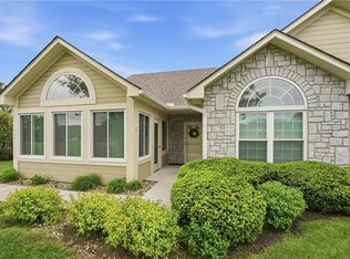 11268 S Pflumm Rd, Olathe, KS 66215