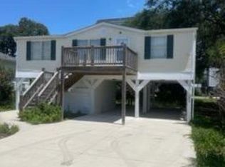 212 Calhoun Dr, Murrells Inlet, SC 29576