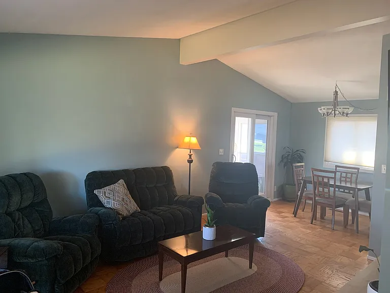 1231 Eldon Dr — Photo 3