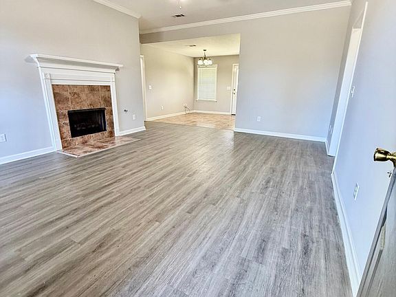 5th image of 500 Ridgeway Dr