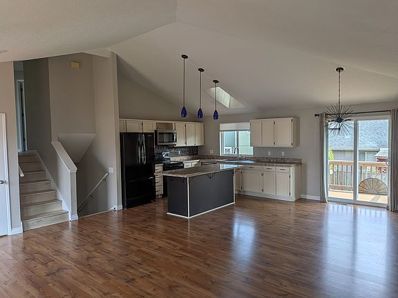 5th image of 21173 NW Cannes Dr