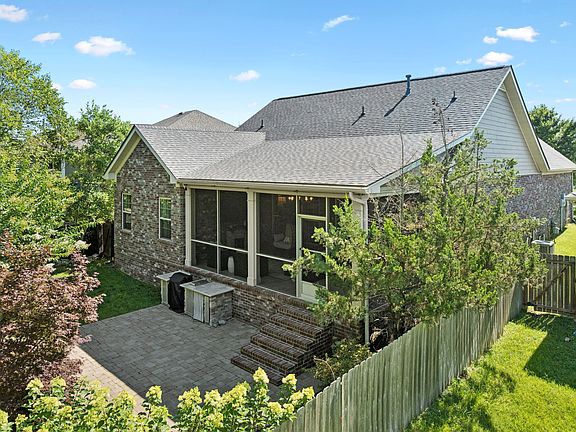 3rd image of 2158 Kirkwall Dr