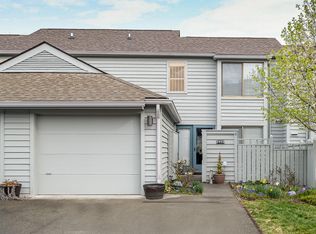 2418 Post Oak Rd, Salem, VA 24153