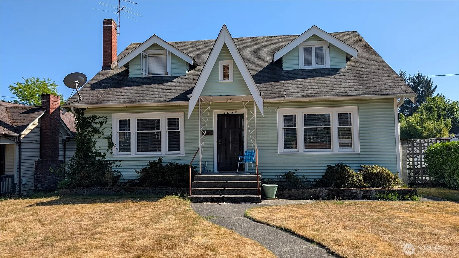 4623 S Holly Street photo 1
