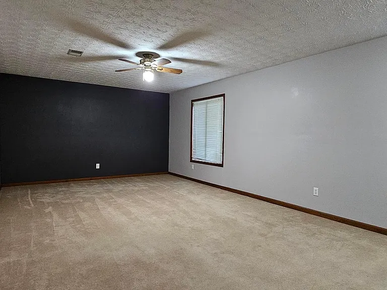 5053 Mackinac Dr — Photo 15