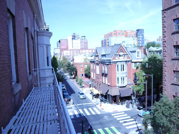 302 S 12th St, Philadelphia, PA