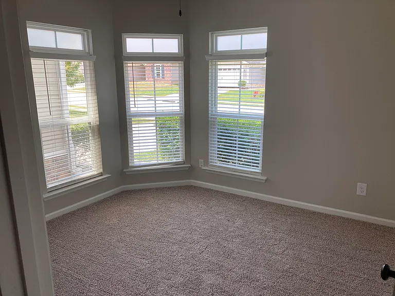 4133 Pullman Cir — Photo 7
