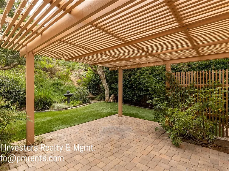 4219 Avati Dr — Photo 26