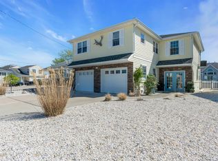 8 Clearwater Way, Toms River, NJ 08753
