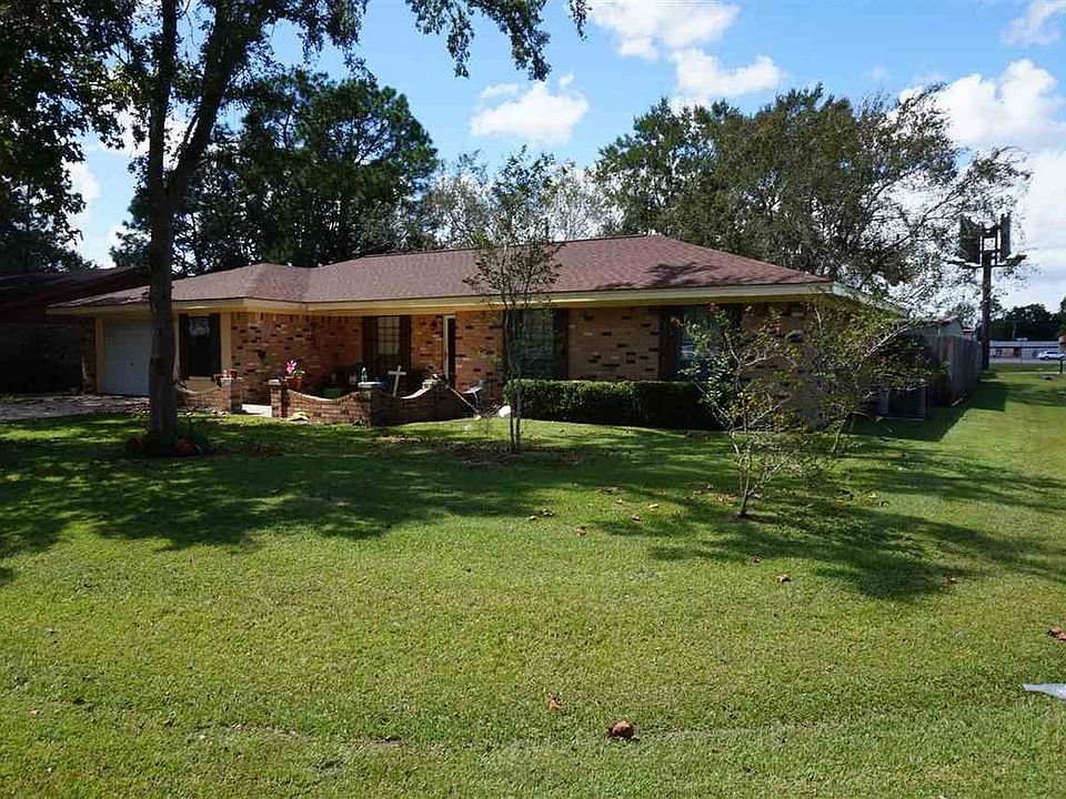1st image of 1406 Palm Dr