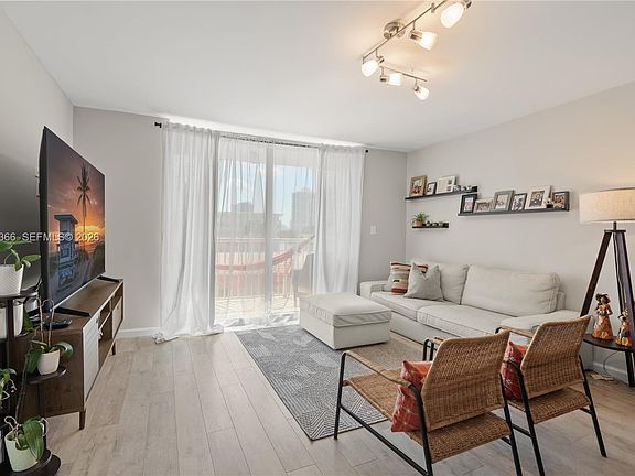 5th image of 3161 S Ocean Dr APT 408