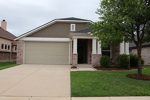 1700 Zebra Finch Dr Photo 1