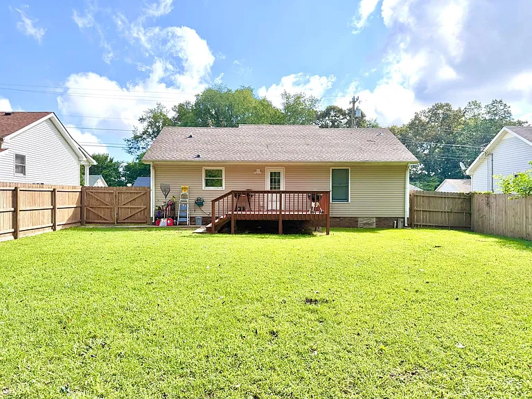 783 Princeton Cir — Photo 22