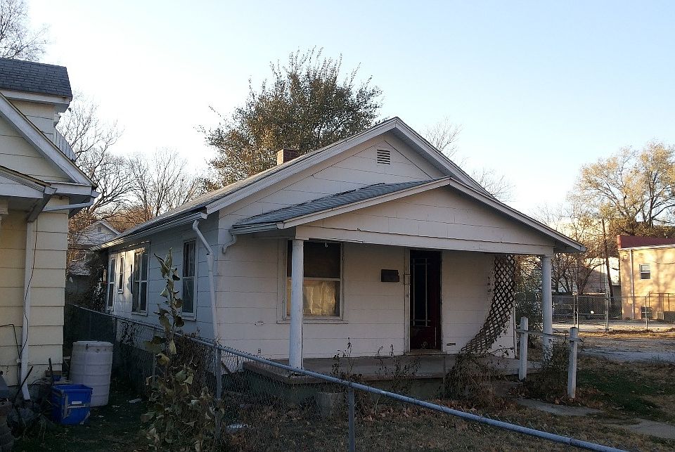 1st image of 124 Lawndale Ave