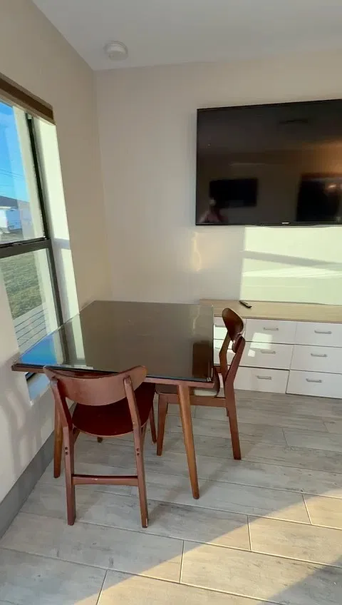 Studio, 400 sqft, $1,199 — Photo 2