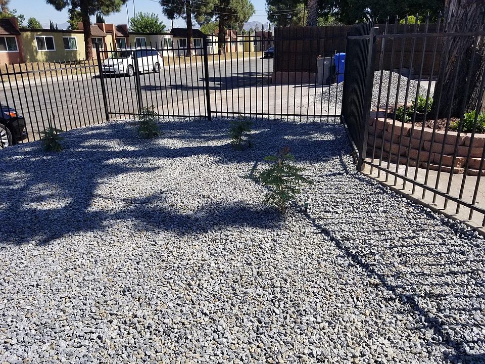 2nd image of 805 S Magnolia Ave