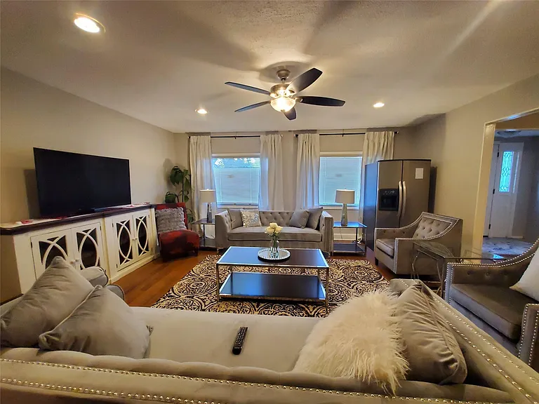 8815 Bellaire Blvd — Photo 8