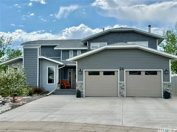 24 Hahn Crescent, Kindersley, SK S0L 1S1