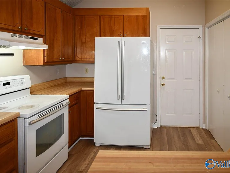 106 Vistawood Ct — Photo 9
