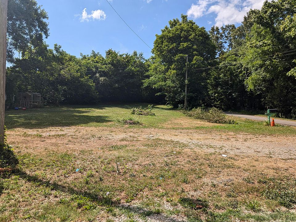 2nd image of 2232 Fortune Rd