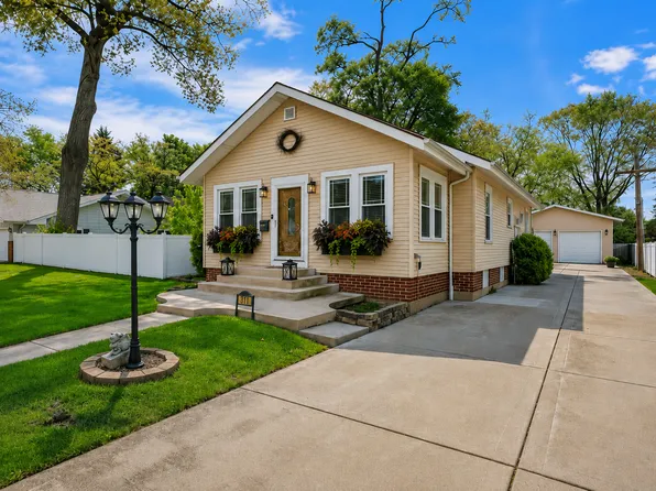 311 W North Ave, Bartlett, IL 60103