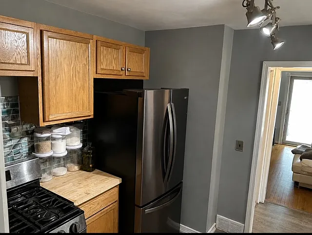 25501 Pembroke Ave — Photo 12