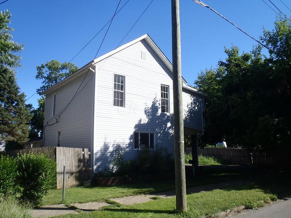 1st image of 100 Hoover St