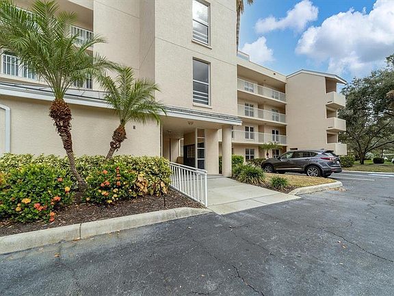 2nd image of 3980 Ironwood Cir APT 307