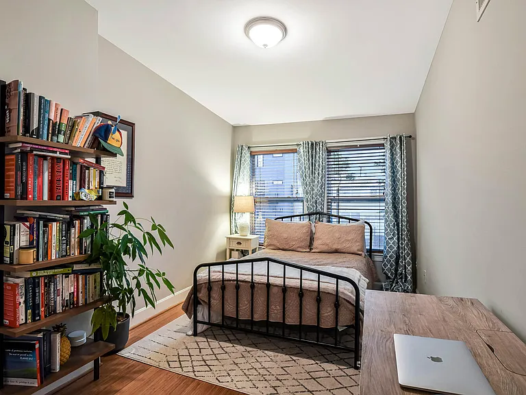 821 Madison St NW — Photo 27