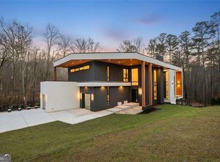 1736 Cox Rd, Roswell, GA 30075