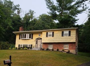 17 Imperial Ln, Spring Valley, NY 10977