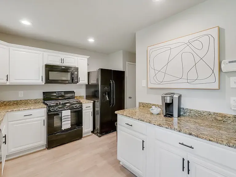 8610 Graywood Dr — Photo 10