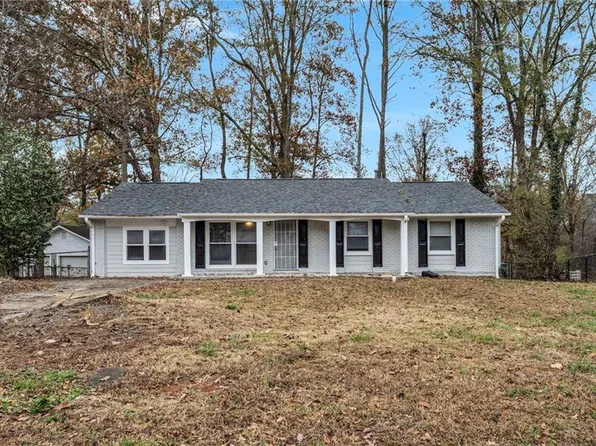 405 Wavelyn Way, Riverdale, GA 30274