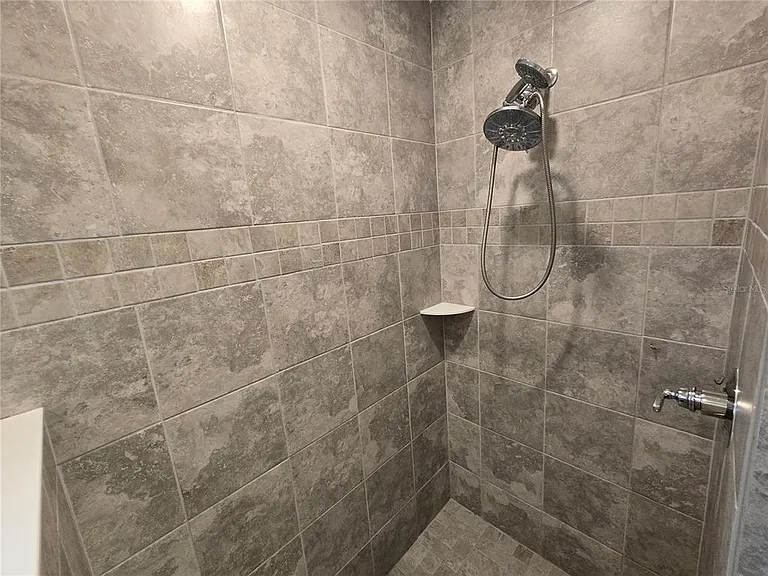 1352 Mountain Flower Ln — Photo 24