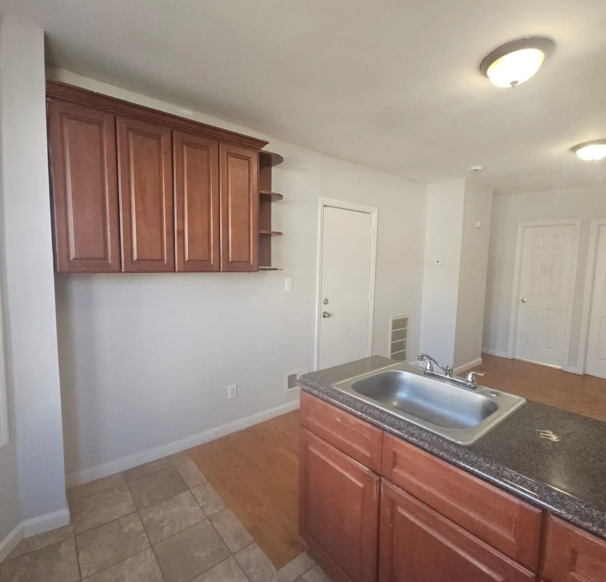 1 bed, $1,400 — Photo 3