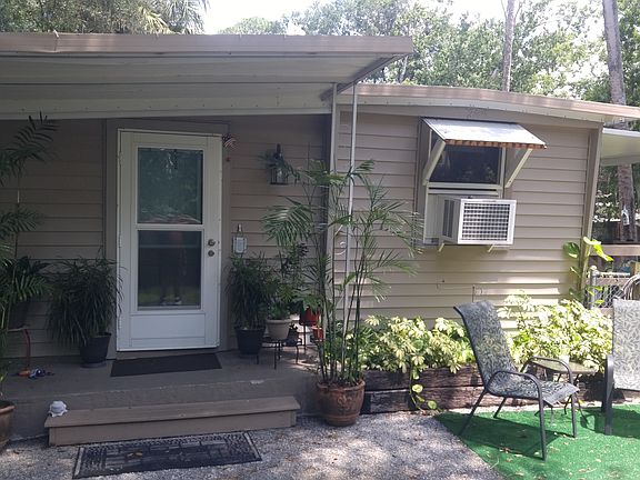 3rd image of 583 Bryant St