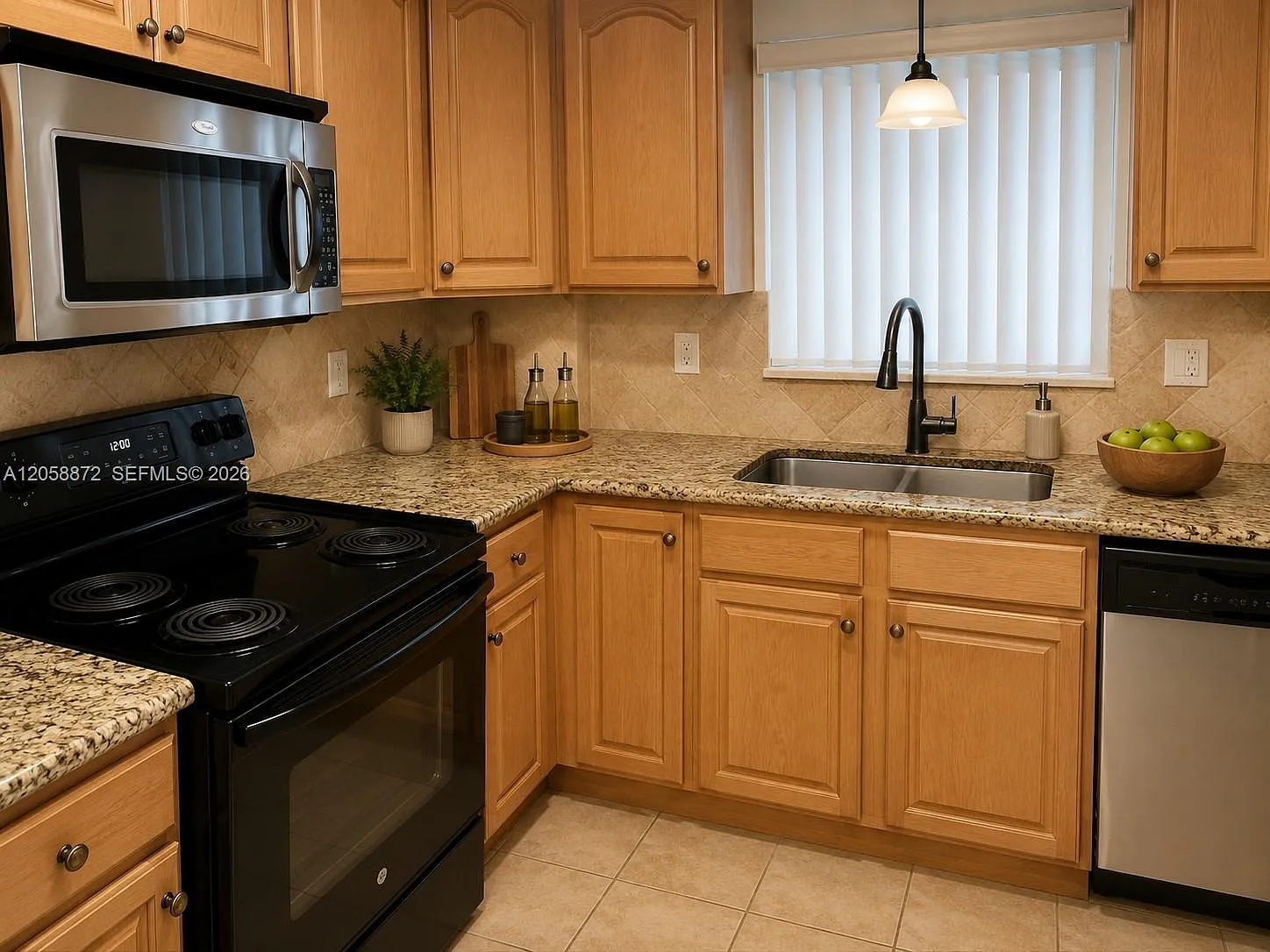 Eldorado Plaza West Condo — Photo 3