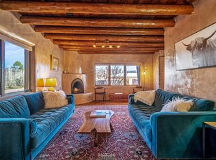 106 S El Rancho Rd, Santa Fe, NM 87501