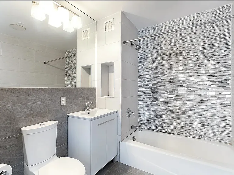 535 Classon Ave #306 — Photo 4