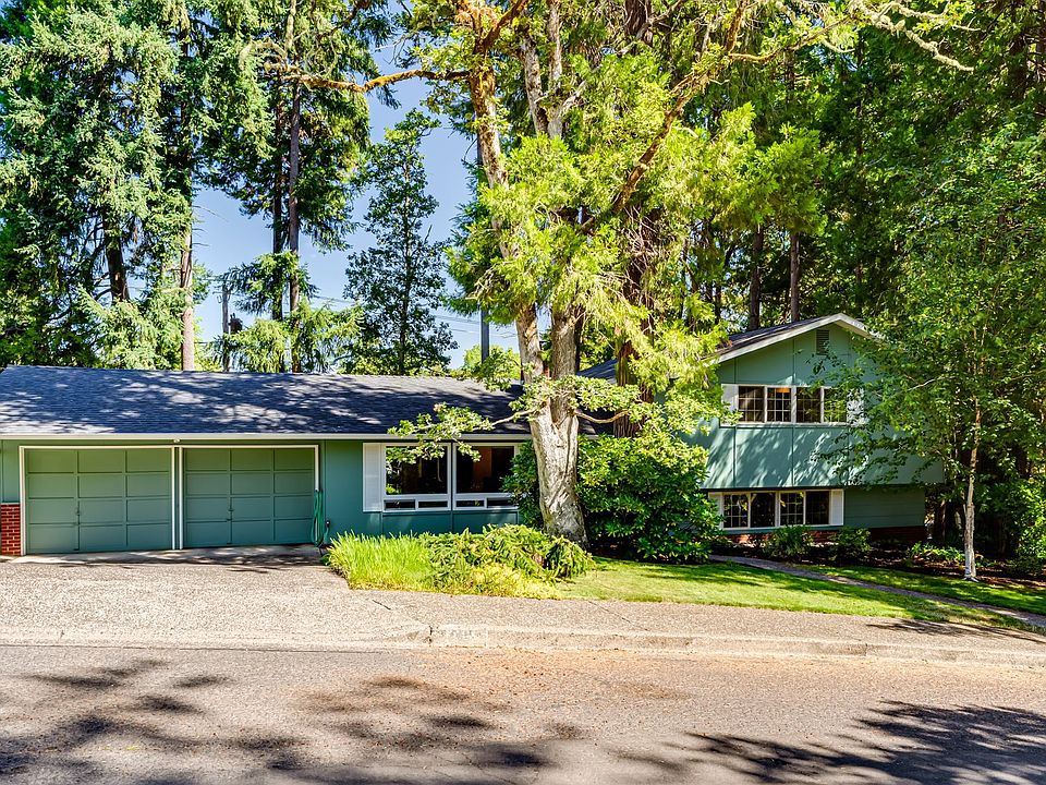 1st image of 365 E 50th Ave